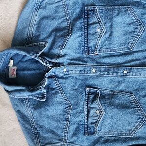 Levi's Button Down